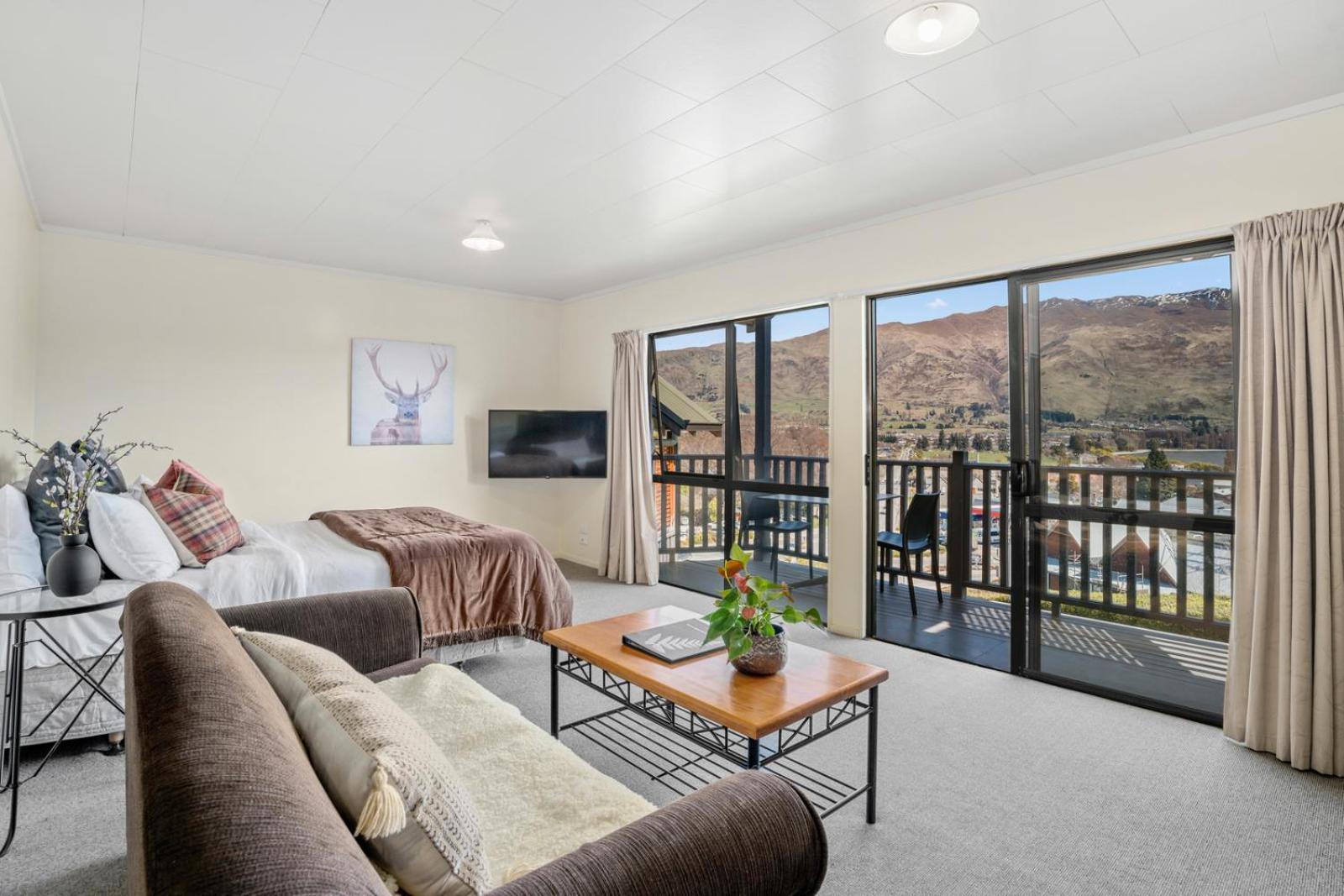 Ride Base Wanaka Apartments エクステリア 写真